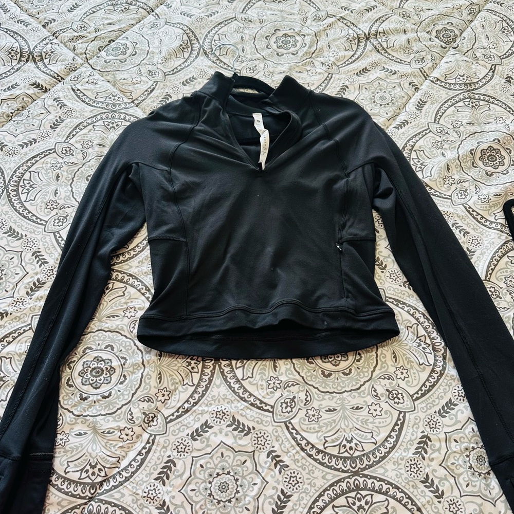 Black Long Sleeve Athletic Top